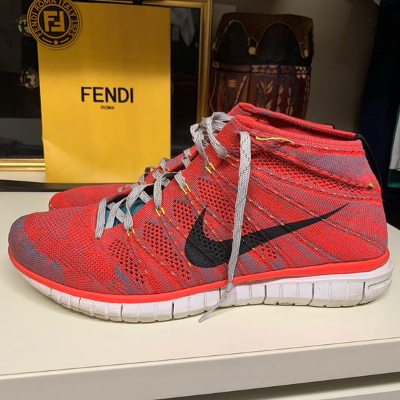 free flyknit chukka